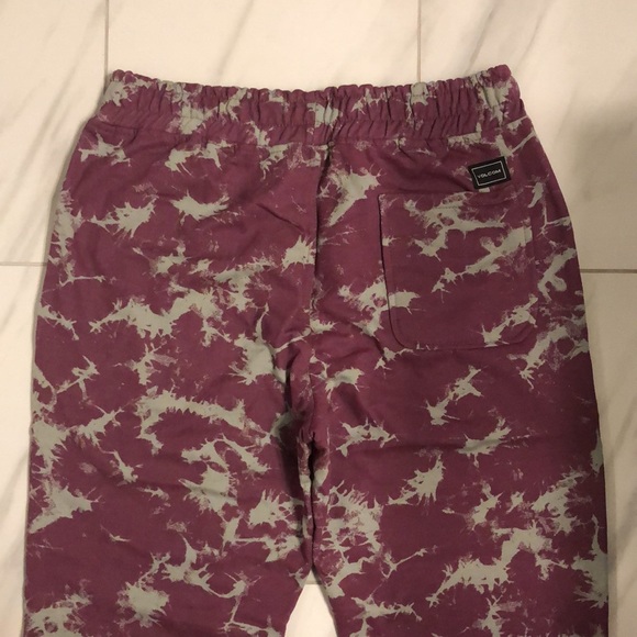 Men’s Volcom Two Tone Design Cuffed Sweatpants - Picture 6 of 6